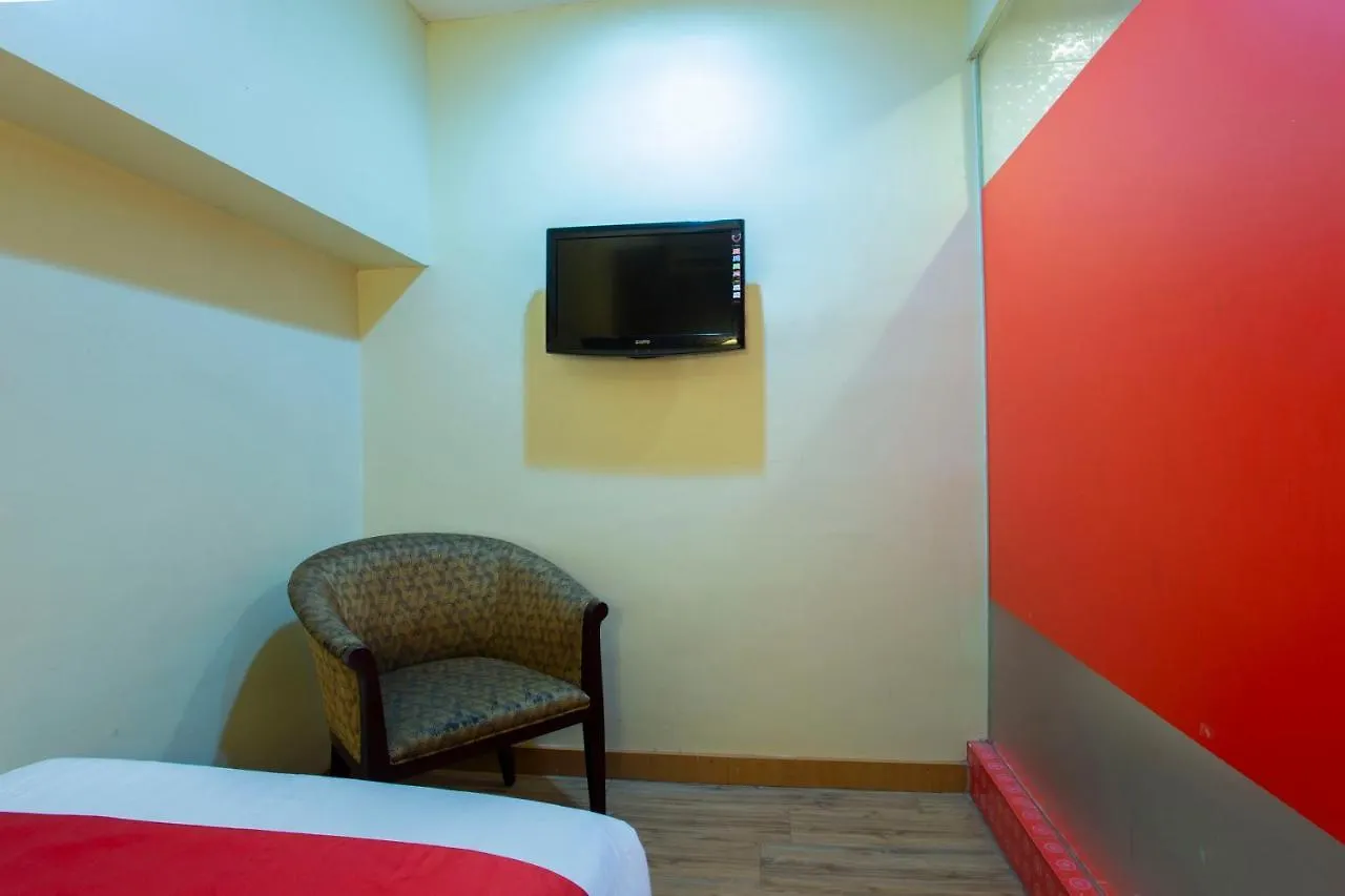 Super Oyo Capital O 90125 Hotel Grand Orchard Kuala Lumpur 3*,