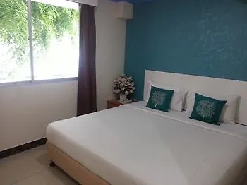 Super Oyo Capital O 90125 Hotel Grand Orchard Kuala Lumpur 3*,