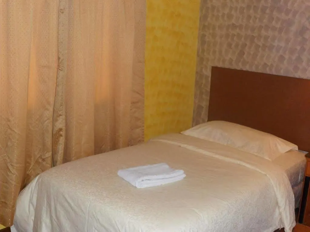 Super Oyo Capital O 90125 Hotel Grand Orchard Kuala Lumpur Malaysia