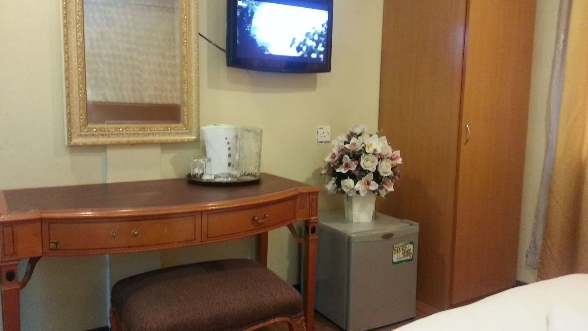 ***  Super Oyo Capital O 90125 Hotel Grand Orchard Kuala Lumpur Malaysia
