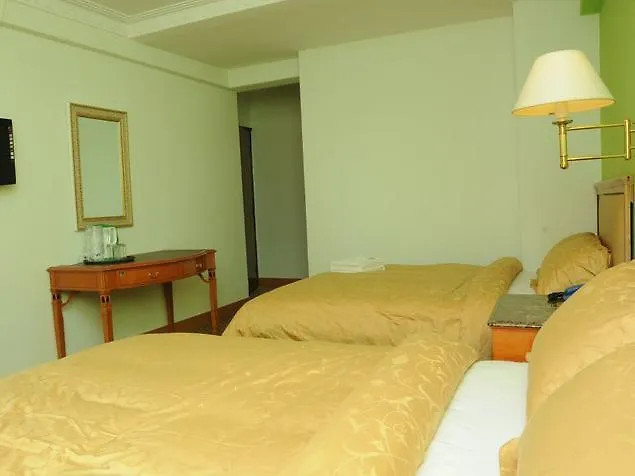 Super Oyo Capital O 90125 Hotel Grand Orchard Куала-Лумпур